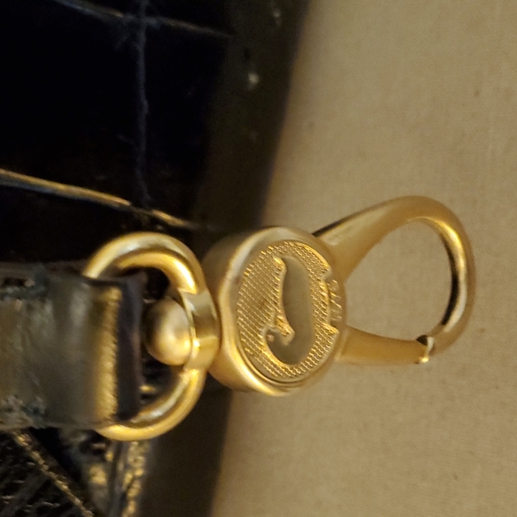 Dooney &Bourke, Navy, embossed leather bag - Picture 14 of 15